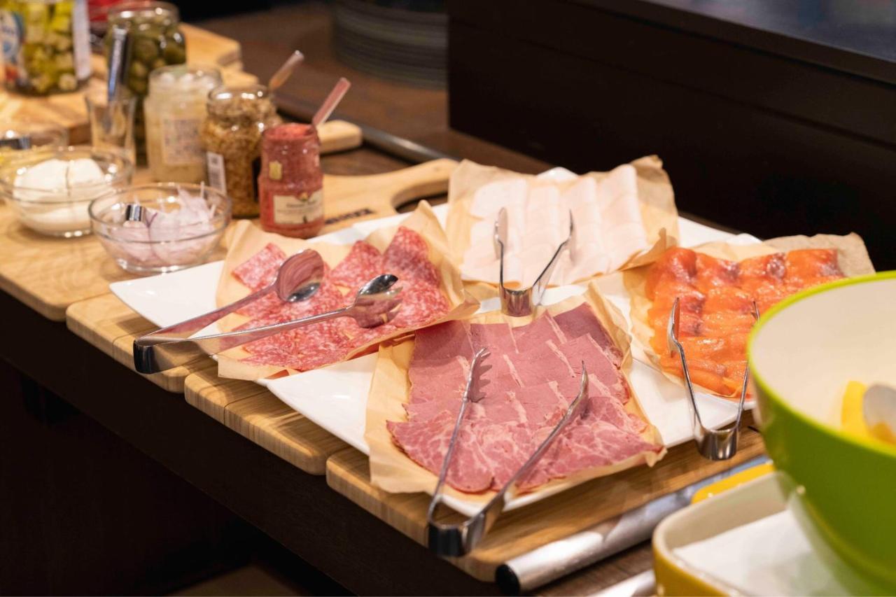 万豪东京车站万怡酒店 4*